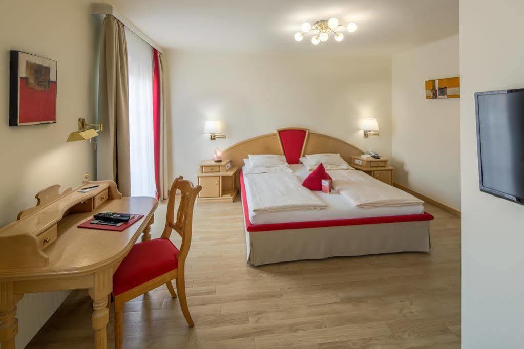 Hotel Rosenvilla 4*