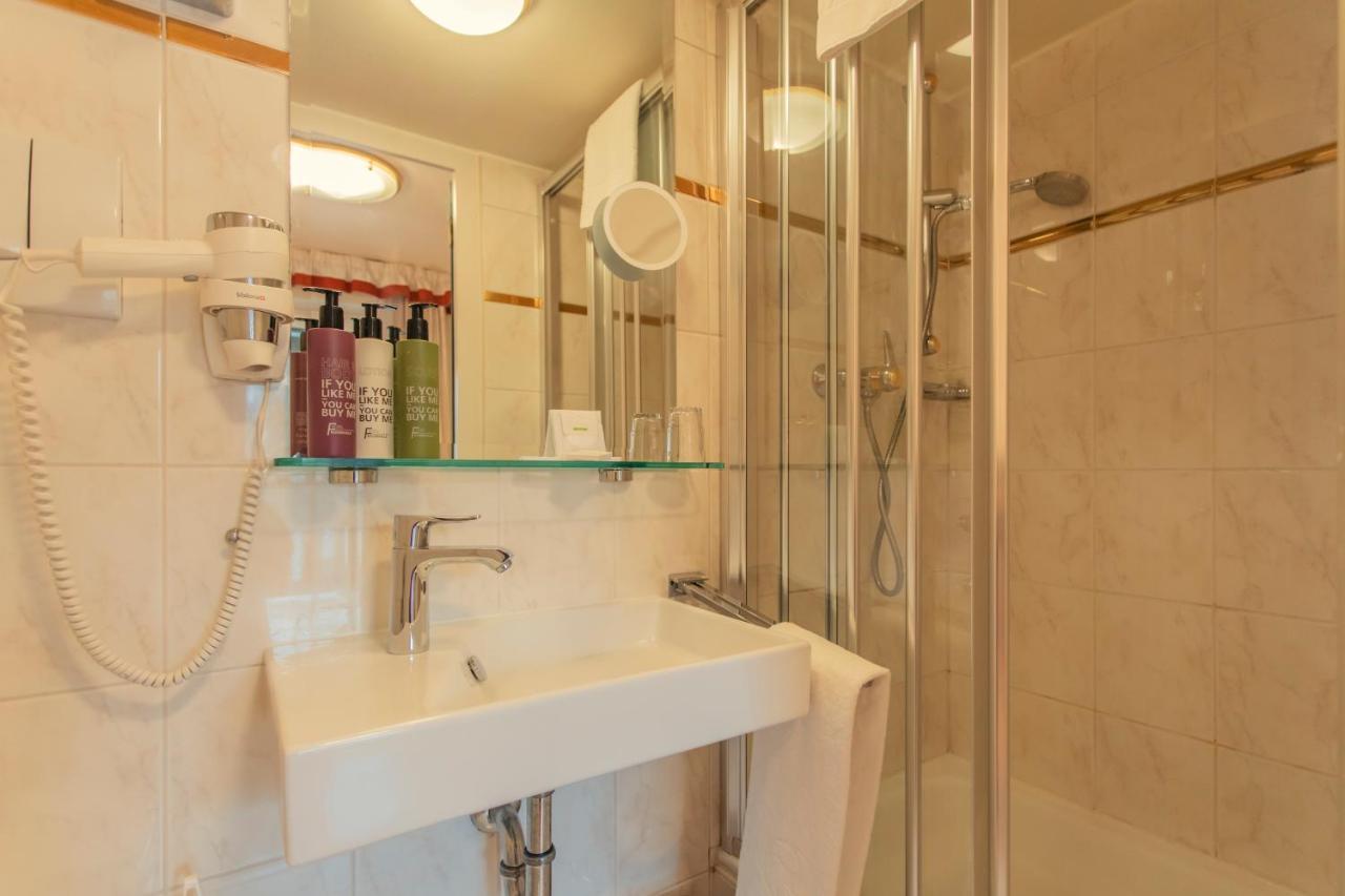 Hotel Rosenvilla 4*